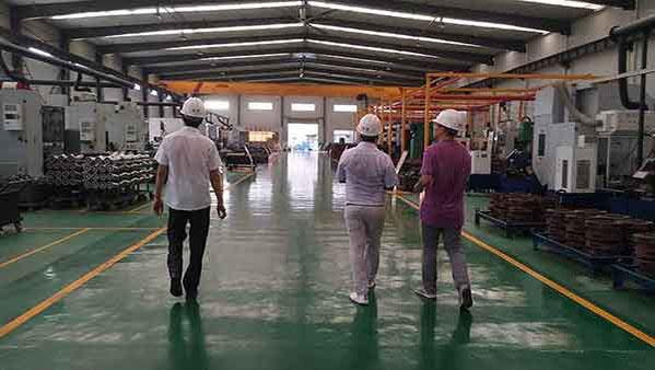 Ethiopian customer toured our factory.jpg Ethiopian customer toured our factory.jpg