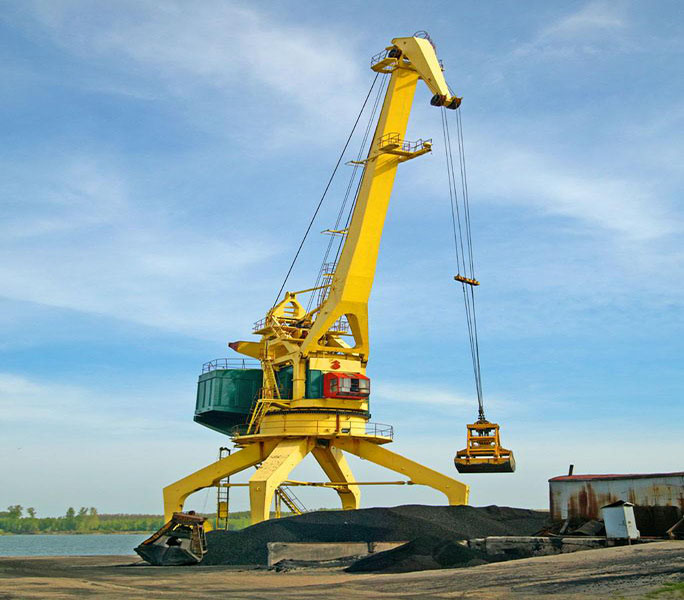 Portale della banchina ad alto carico Portuale mobile di Luffing Crane.jpg Heavy Load Quayside Portal Mobile Luffing Port Crane.jpg